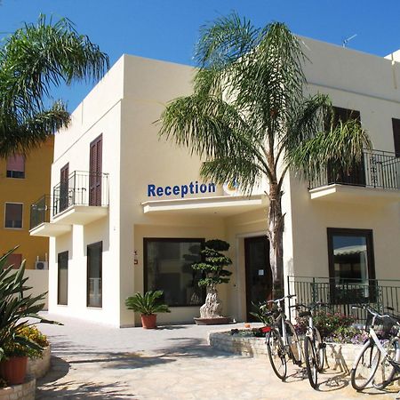 סן ויטו לו קאפו Hotel Sikania מראה חיצוני תמונה