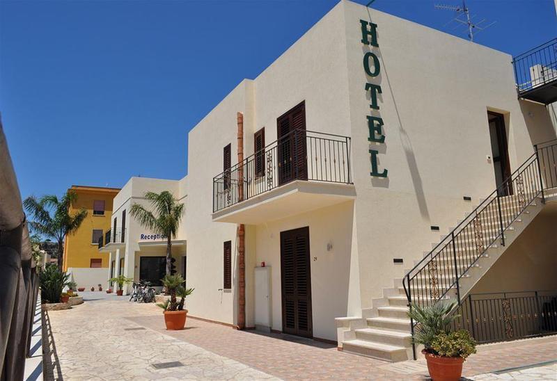 סן ויטו לו קאפו Hotel Sikania מראה חיצוני תמונה