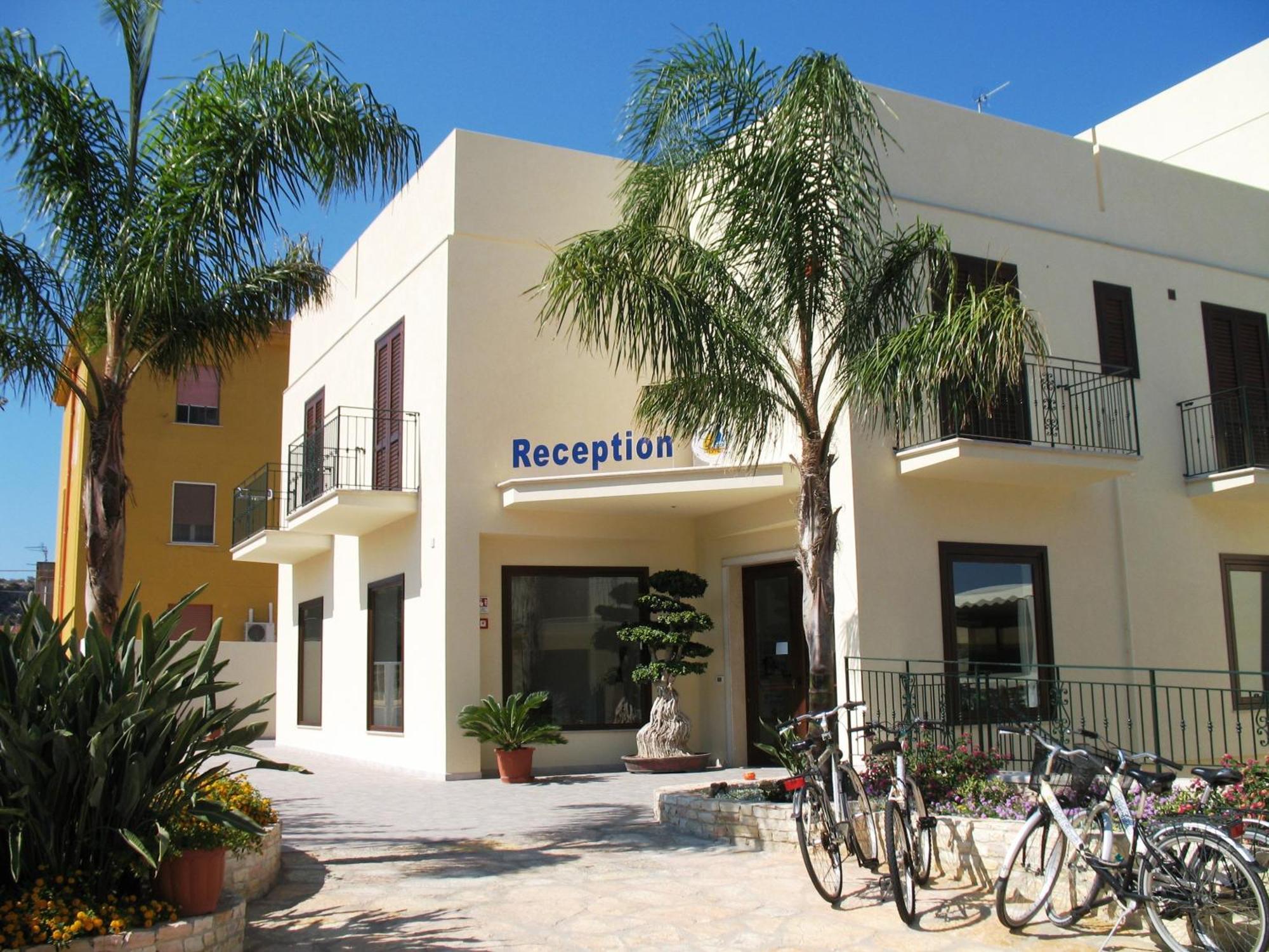 סן ויטו לו קאפו Hotel Sikania מראה חיצוני תמונה