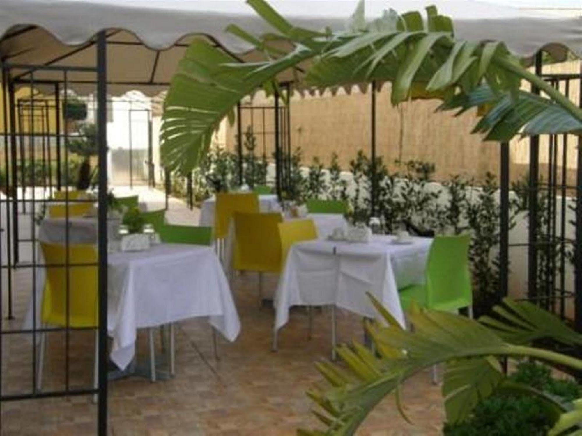 סן ויטו לו קאפו Hotel Sikania מראה חיצוני תמונה