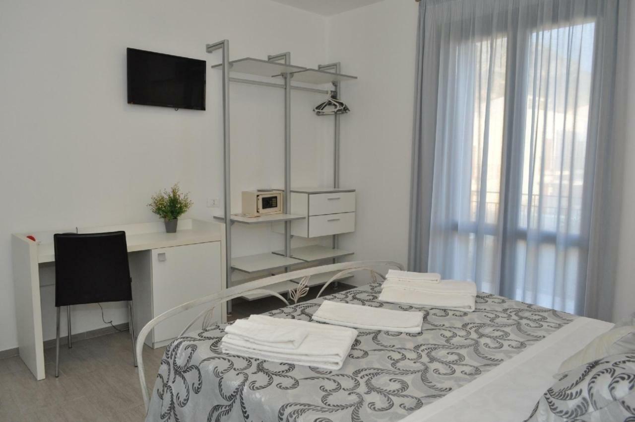 סן ויטו לו קאפו Hotel Sikania מראה חיצוני תמונה